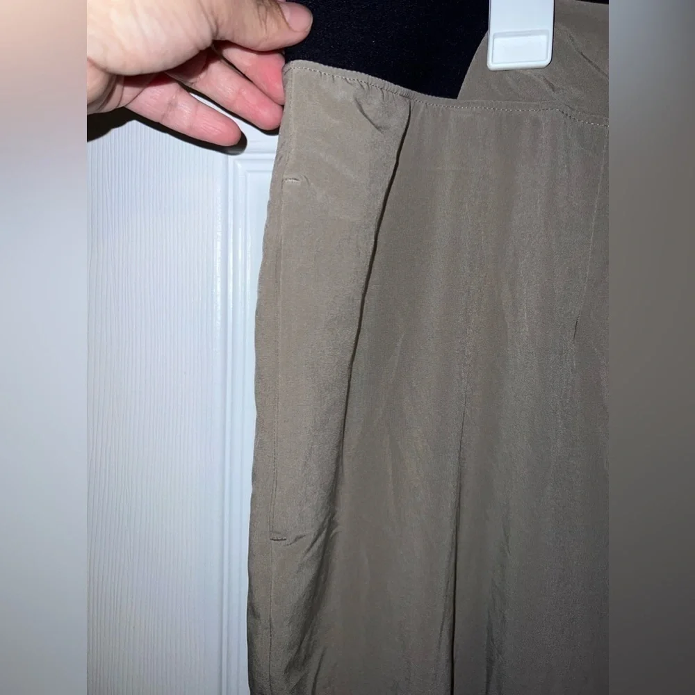 NWT STYLUS Cropped Pants Smokey Gray High Rise Pull On Stretch Pockets
